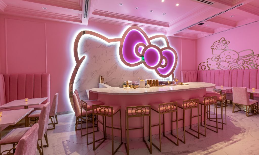 Hello Kitty Grand Cafe at Irvine Spectrum Center